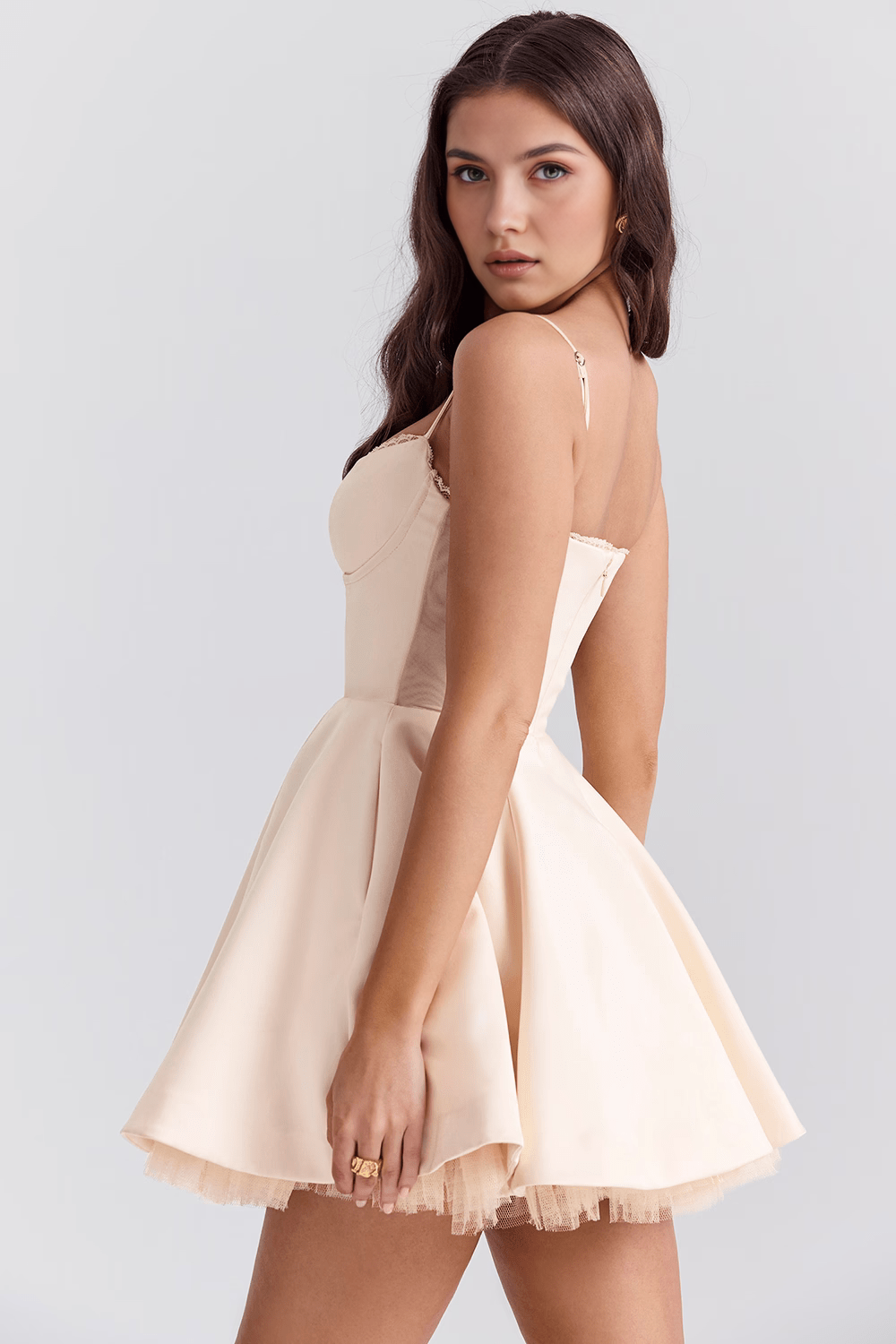 Minikleid Luiza – Doppellagiges Design aus Polyester