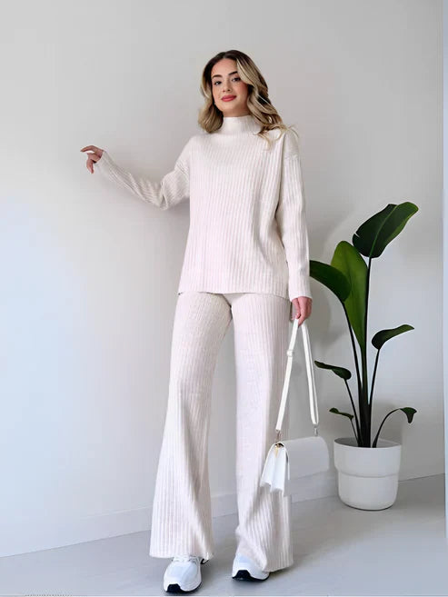 Conjunto de Tricô Canelado com Suéter Mullet Gola Alta e Calça Pantalona Modern Laura - OUTONO/INVERNO