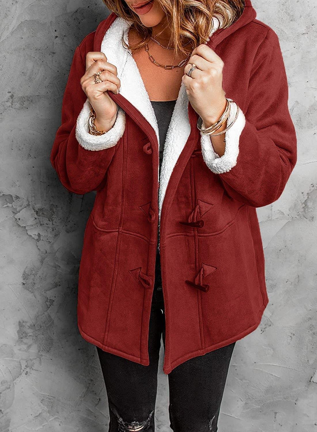 Warme und stylische Jacke mit Kapuze