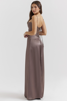 Midikleid Marielle – mit femininen Details