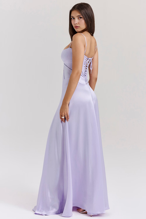 Midikleid Marielle – mit femininen Details