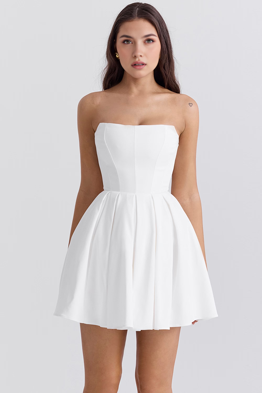 Minikleid Celina – Leichtes Modell aus Polyester