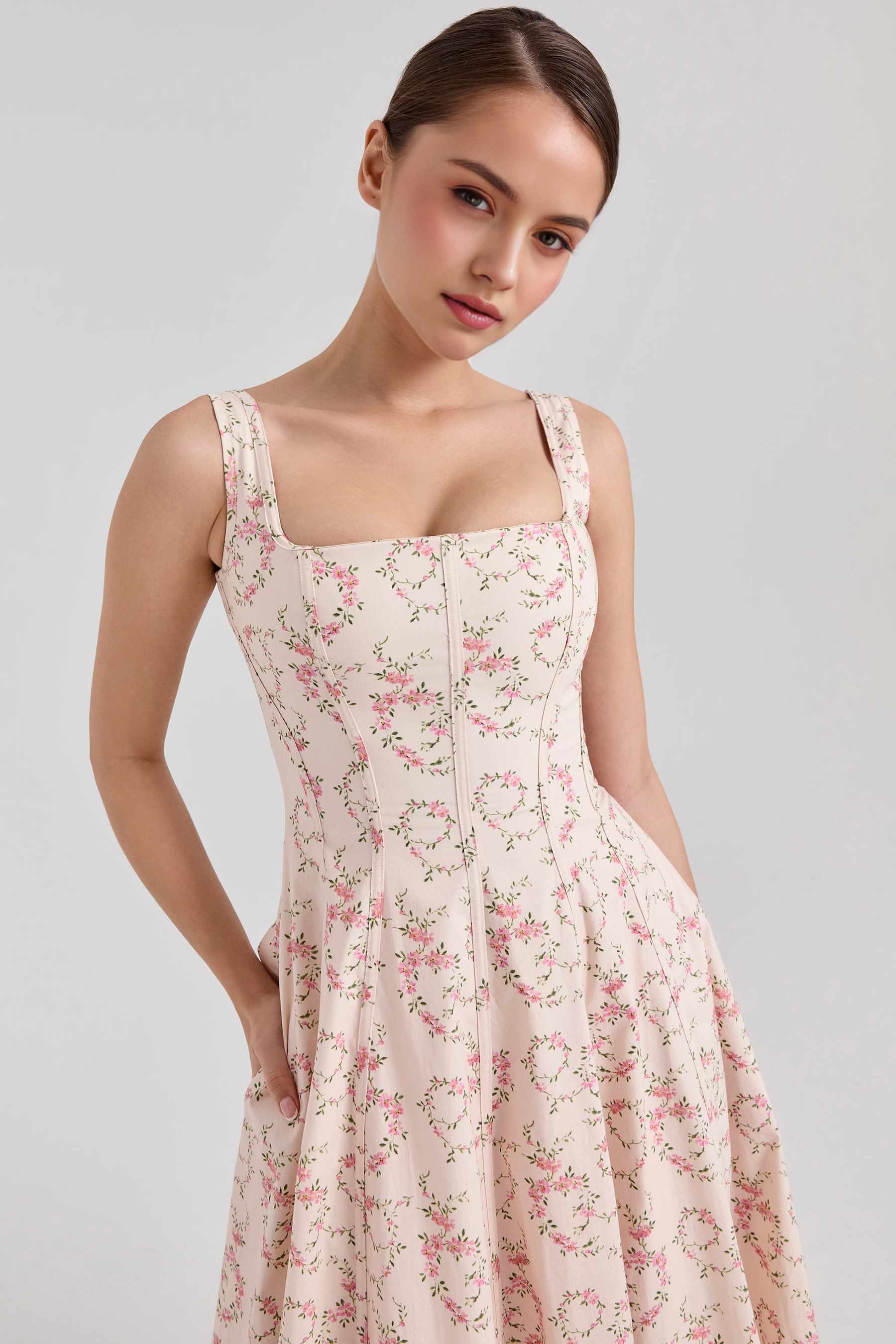 Midikleid Magnolia – mit eleganter Silhouette