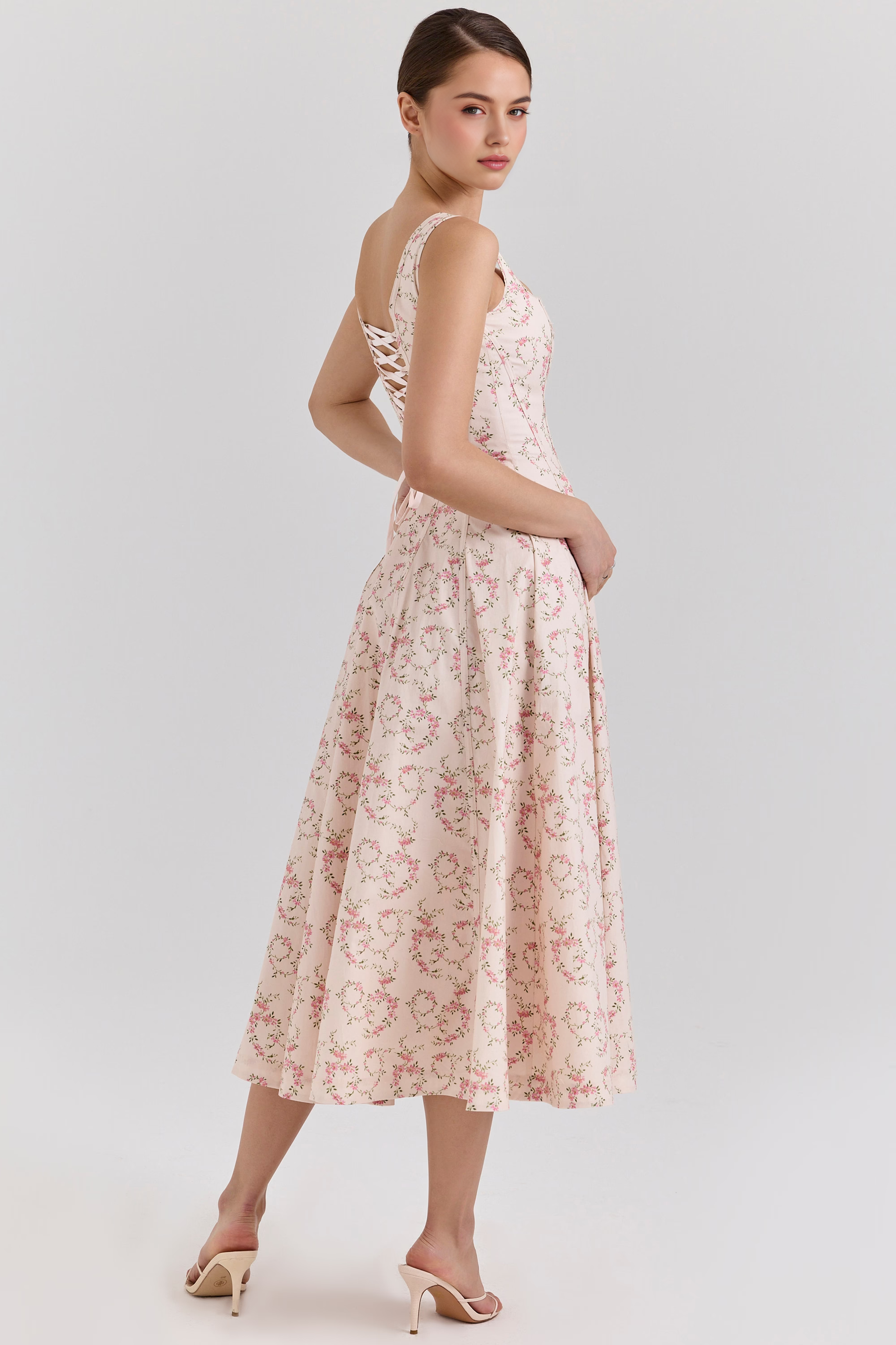 Midikleid Magnolia – mit eleganter Silhouette