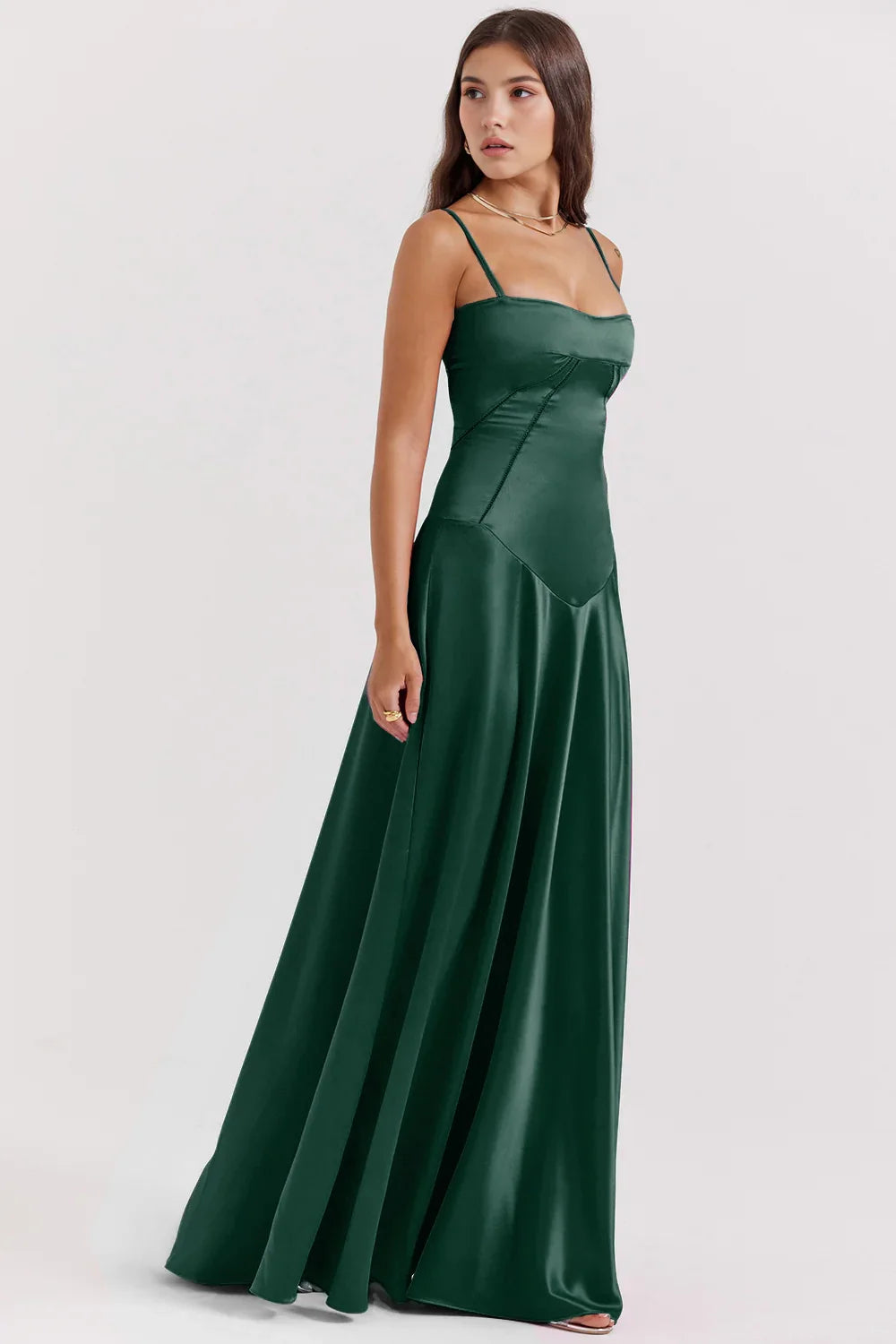 Midikleid Marielle – mit femininen Details