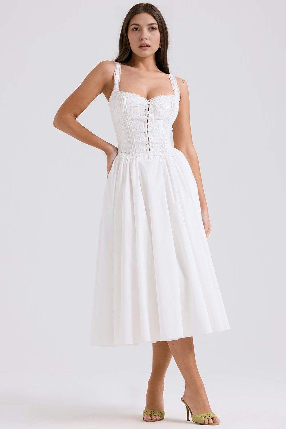 Midikleid Mia – figurformend aus Spitze und Polyester