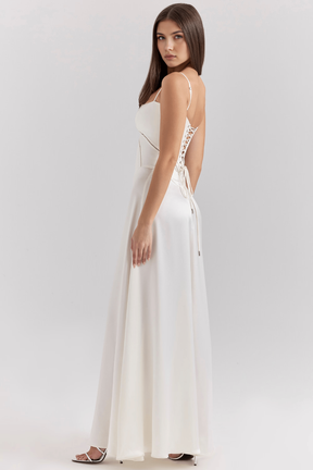 Midikleid Marielle – mit femininen Details
