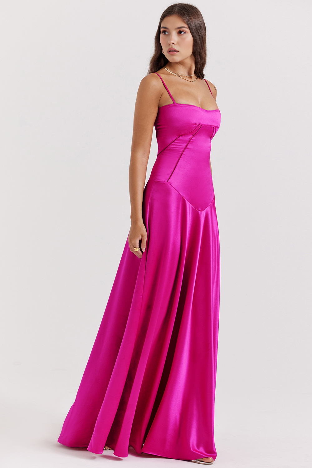 Midikleid Marielle – mit femininen Details